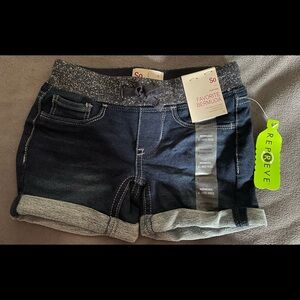 🆕 SO stretch denim shorts size 4 NWT